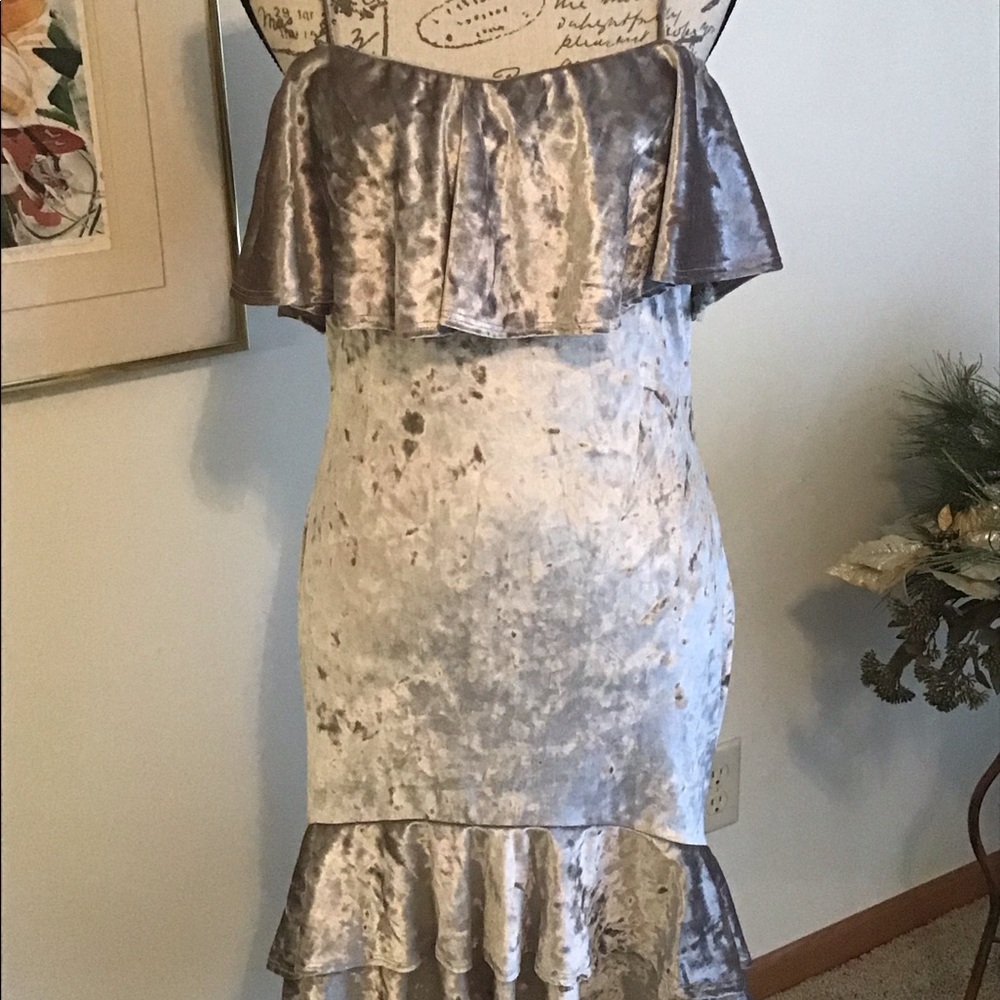 🆑Price Firm Final- Velvet Plus Size Mermaid Dress - Picture 2 of 6